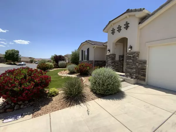 379 E Nagano DR, St George, UT 84790