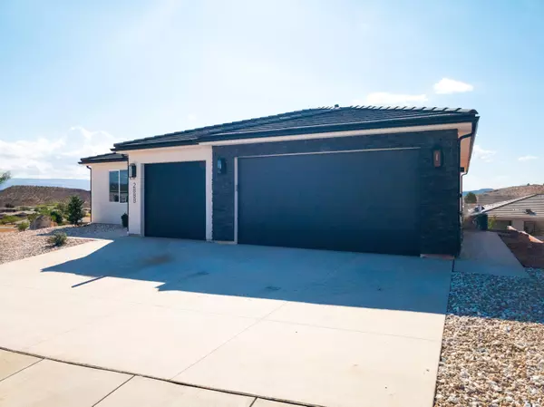 2888 E View Pointe DR, Washington, UT 84780