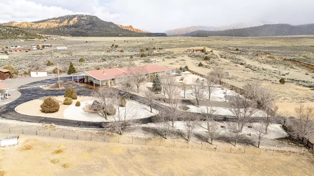 4217 S Brigham Young DR, Panguitch, UT 84759