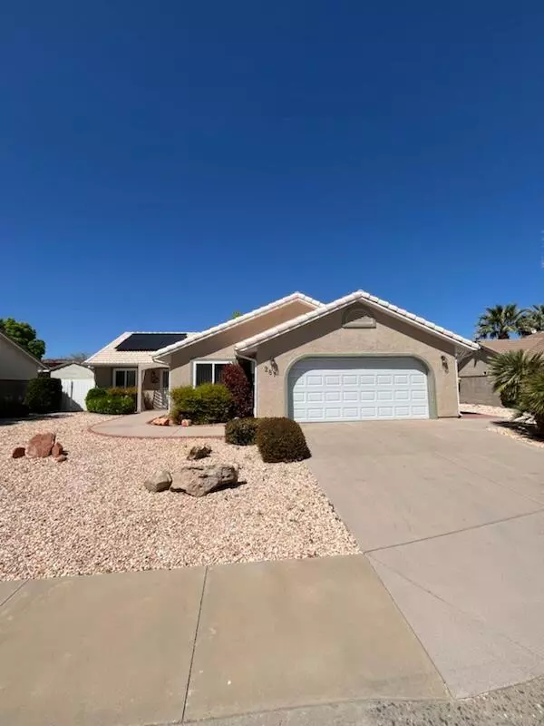 281 E Elfin Cove CIR, Ivins, UT 84738