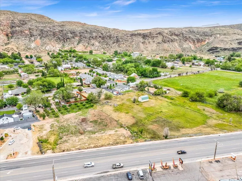 State ST, La Verkin, UT 84745