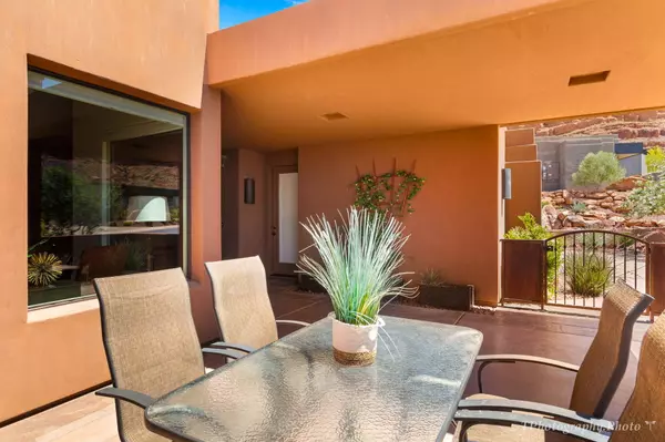 St George, UT 84770,2012 W Cougar Rock CIR