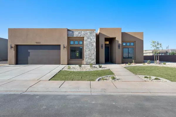 5127 W 3175 S,  Hurricane,  UT 84737