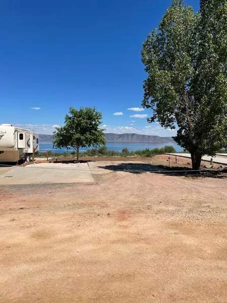 1174 Trapper Loop LP, Garden City, UT 84028