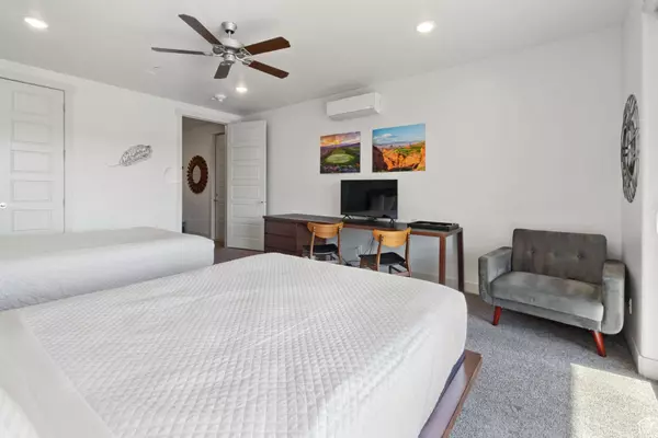 Hurricane, UT 84737,5136 W Villas 7-206