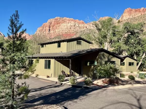 1775 Zion Park Blvd #5, Springdale, UT 84767