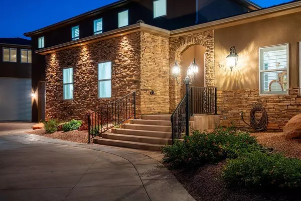 1021 W Churrea ST, Washington, UT 84780