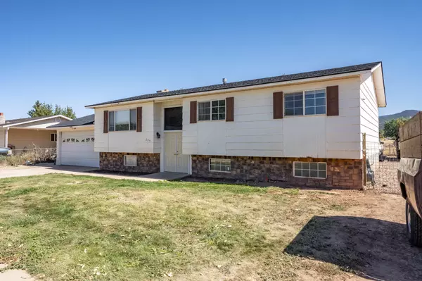 Parowan, UT 84761,289 S 700 W