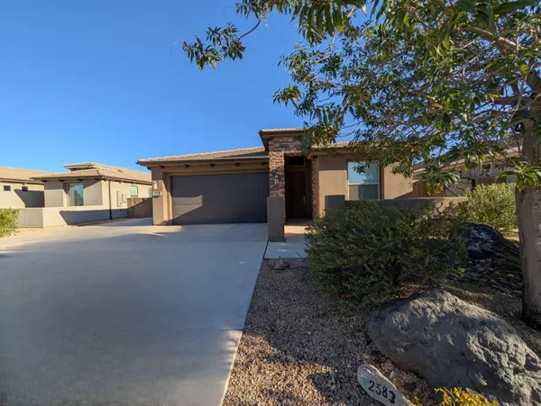 2583 E Desert Cliff DR, Washington, UT 84780