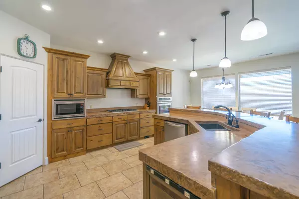 St George, UT 84790,2042 Westcliff DR