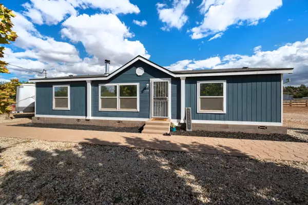 1458 N Apple Blossom LN, Apple Valley, UT 84737