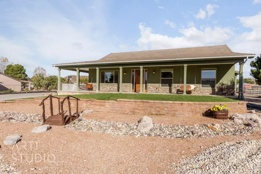 1488 W Diamond Valley DR, St George, UT 84770