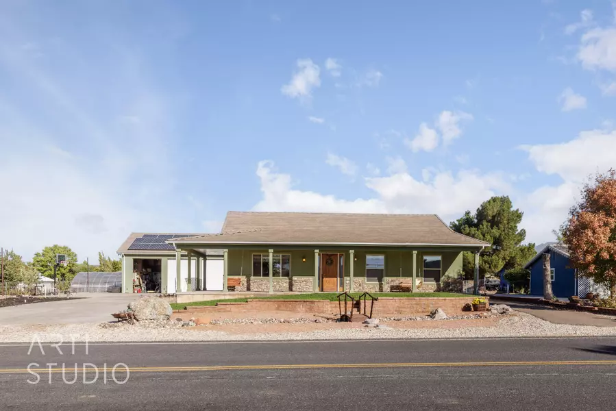 1488 W Diamond Valley DR, St George, UT 84770