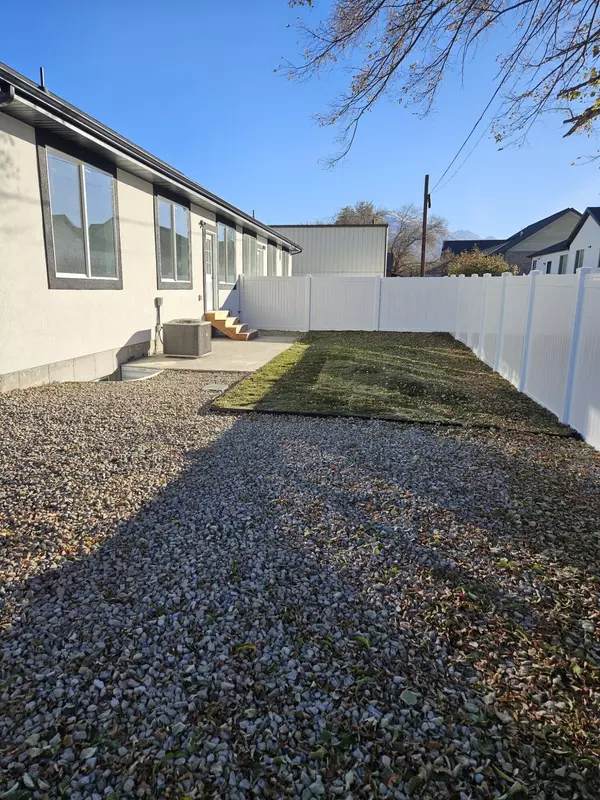 Payson, UT 84651,389 N 300 E