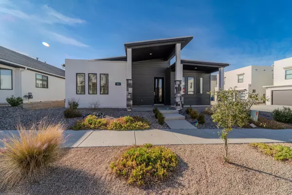 5804 S Adobe Sun DR, St George, UT 84790