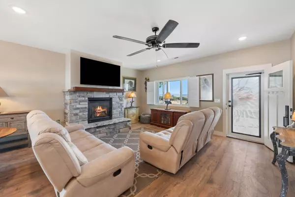 Cedar City, UT 84721,5377 N 4400 W