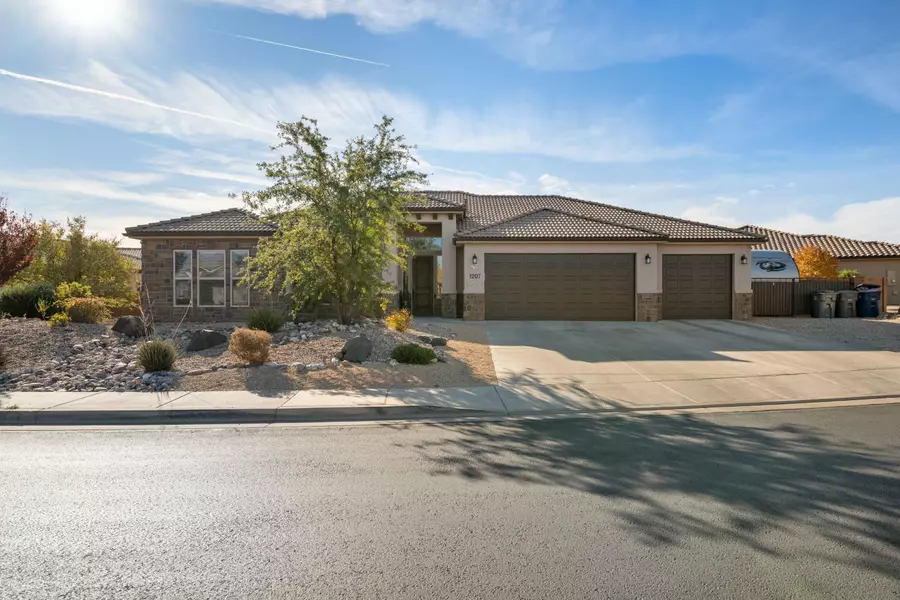 1207 W Province WAY, St George, UT 84770