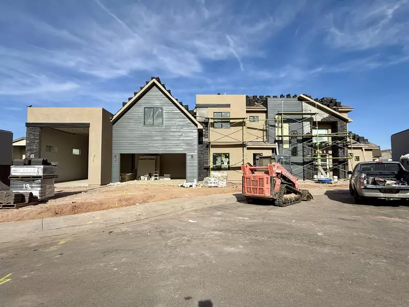 424 W Johann CIR, Washington, UT 84780