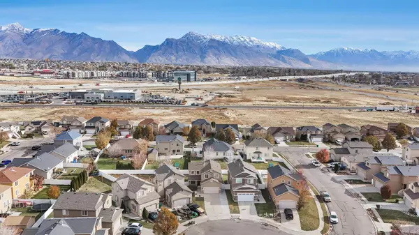 Lehi, UT 84043,1892 W 2250 N