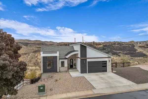 La Verkin, UT 84745,527 W 170 S