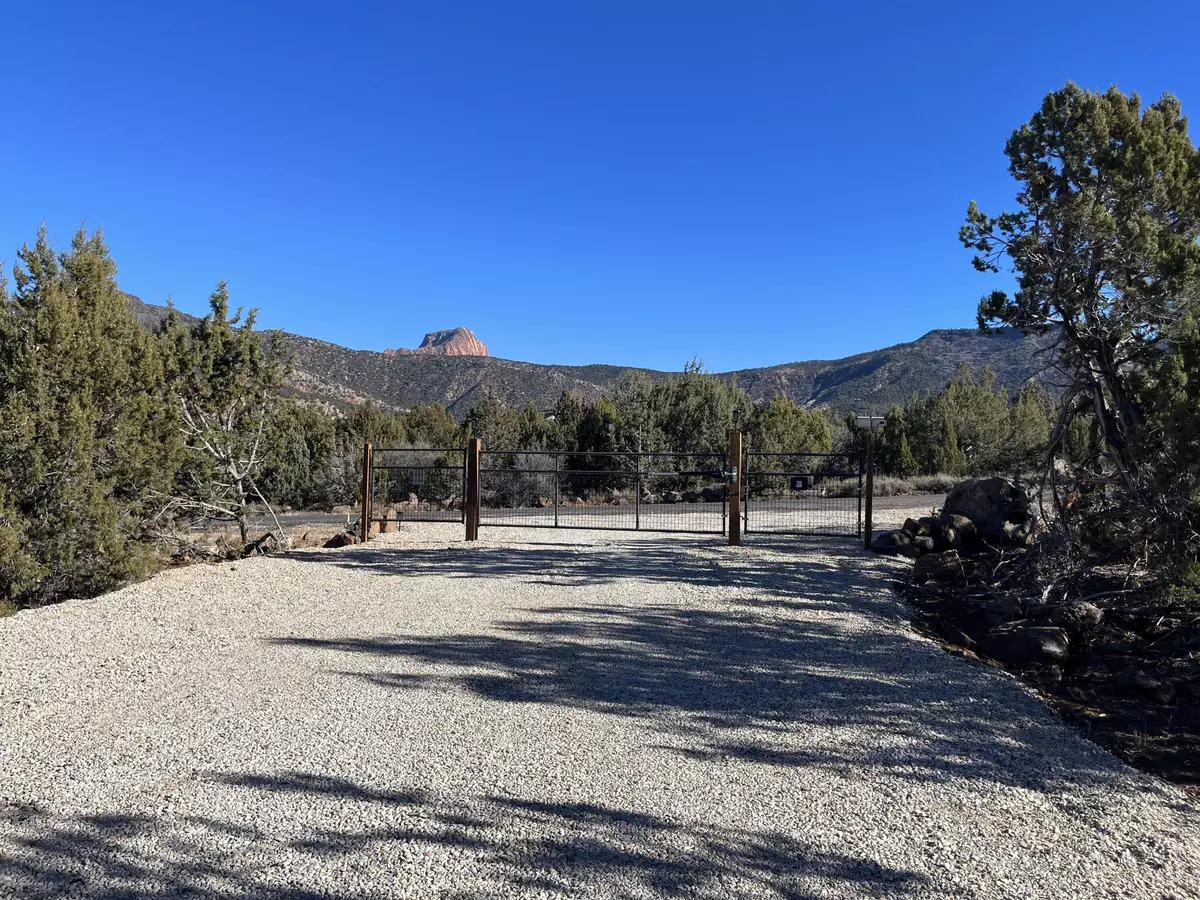 New Harmony, UT 84757,3842 S Canyon Cove