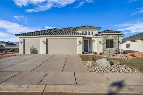 4744 W 3080 S, Hurricane, UT 84737