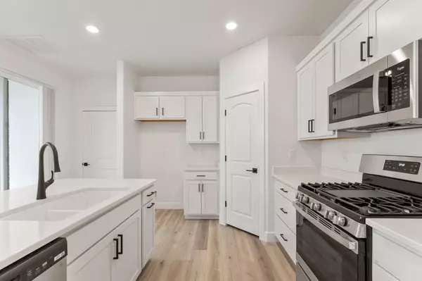 St George, UT 84790,6134 S Kelly LN