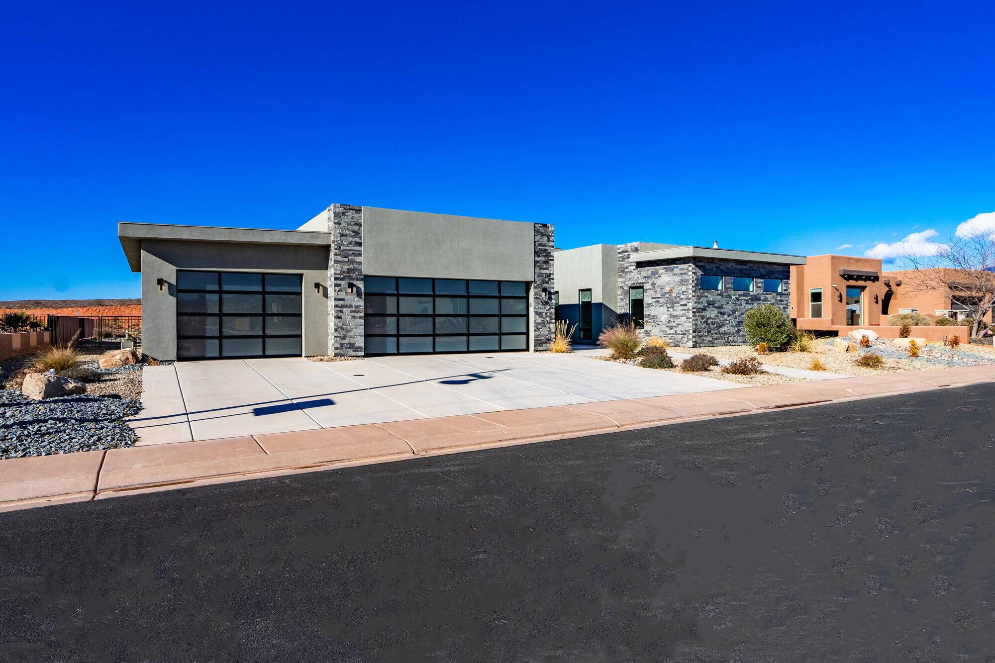 Hurricane, UT 84737,3216 S Sandstone DR