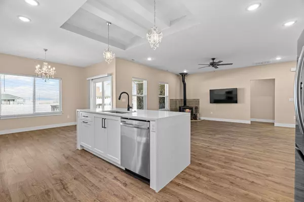 Panguitch, UT 84759,156 W Parkview DR