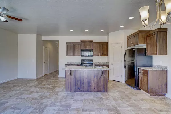 Washington, UT 84780,325 N Red Stone RD 62