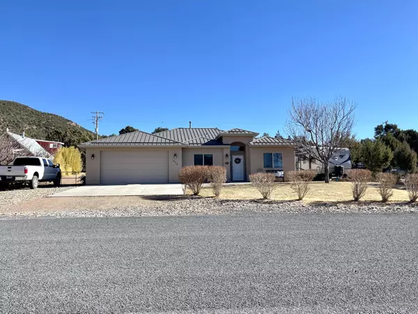 372 N Pinion CIR, Central, UT 84722