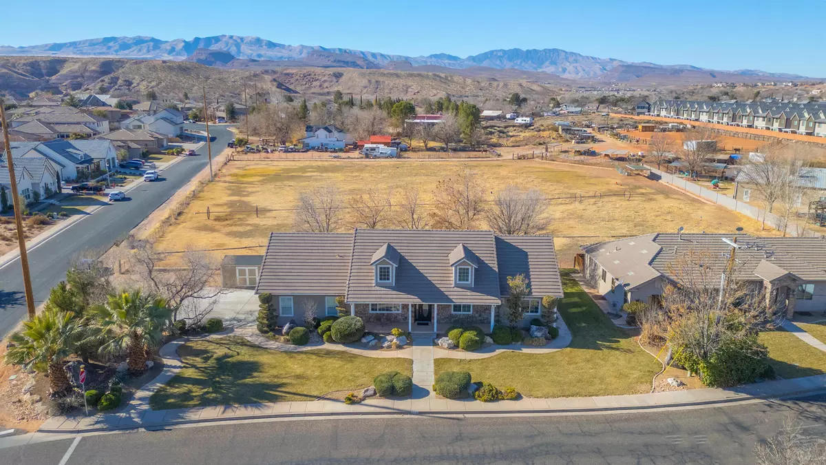 Santa Clara, UT 84765,875 Country LN