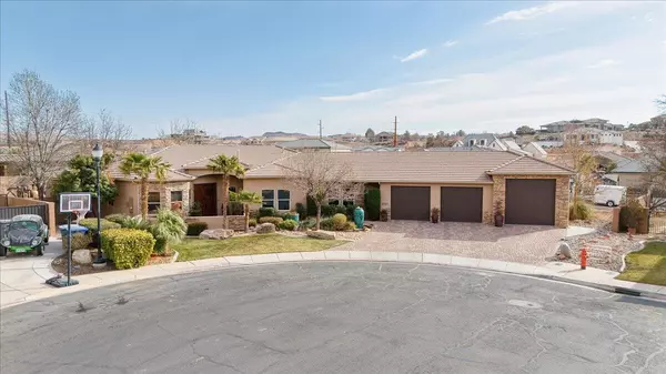 2703 S 2070 E CIR, St George, UT 84790