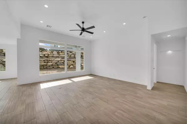 St George, UT 84770,228 S Arancio CT