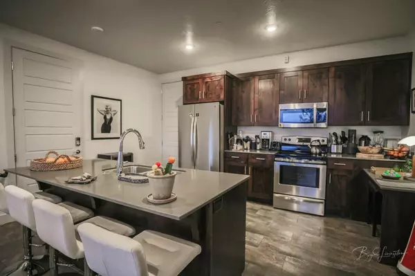 Hurricane, UT 84737,5160 W Villas DR N 6-105