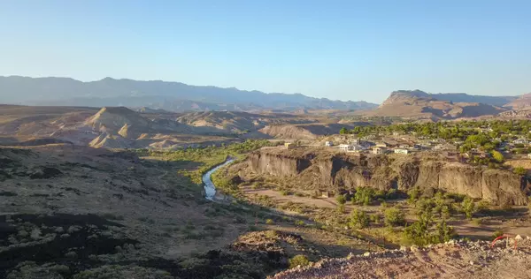 287 E 1100 N, Hurricane, UT 84737