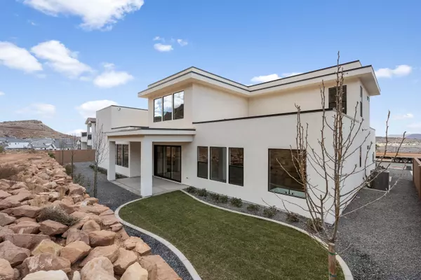 St George, UT 84790,3249 S Walnut Canyon DR