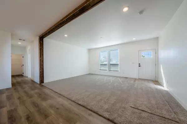 Kanab, UT 84741,484 W Pipe Springs DR