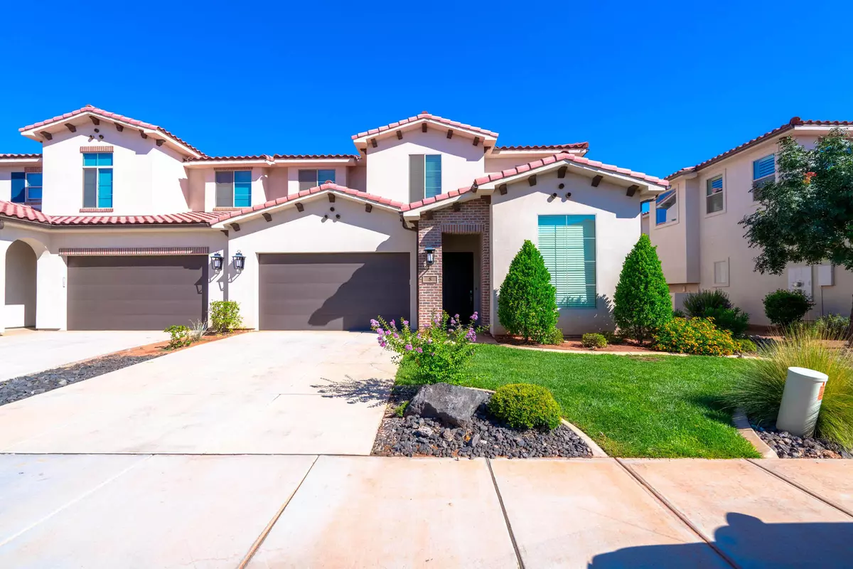 Santa Clara, UT 84765,3780 Arcadia DR 8