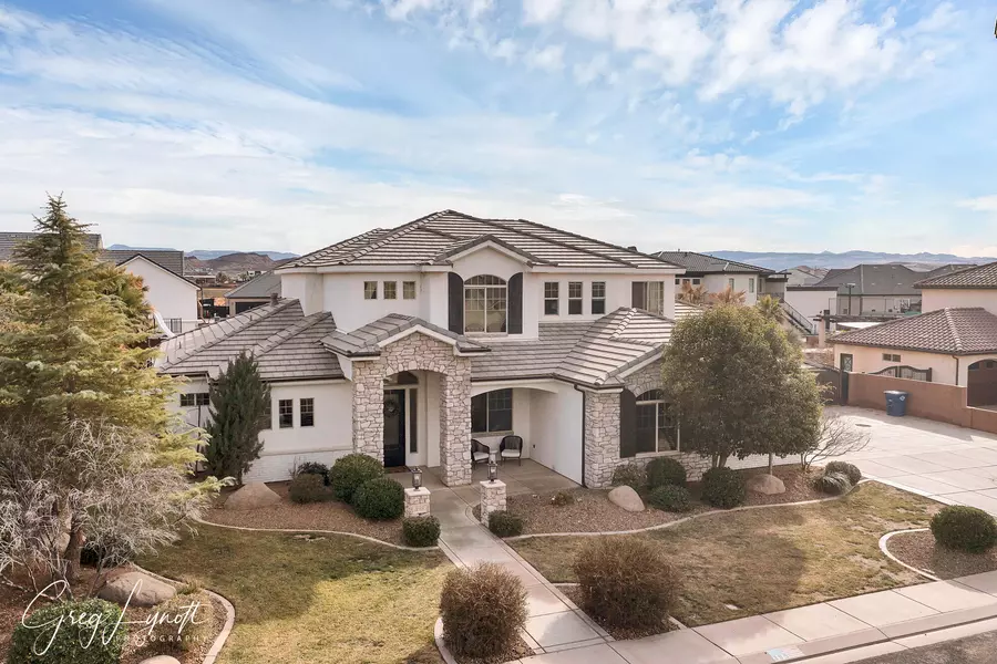 395 W Granite DR, Washington, UT 84780