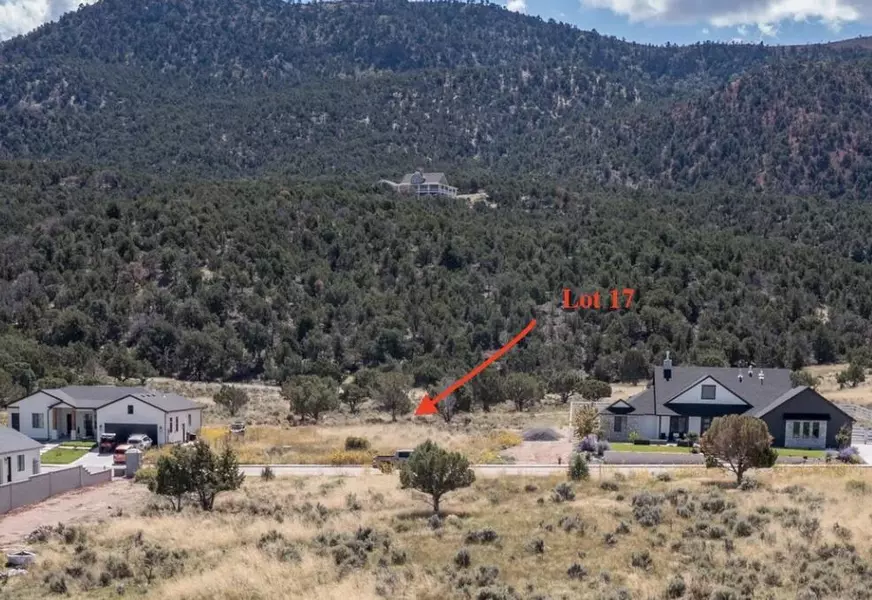 1521 W Pinion CIR, Parowan, UT 84761