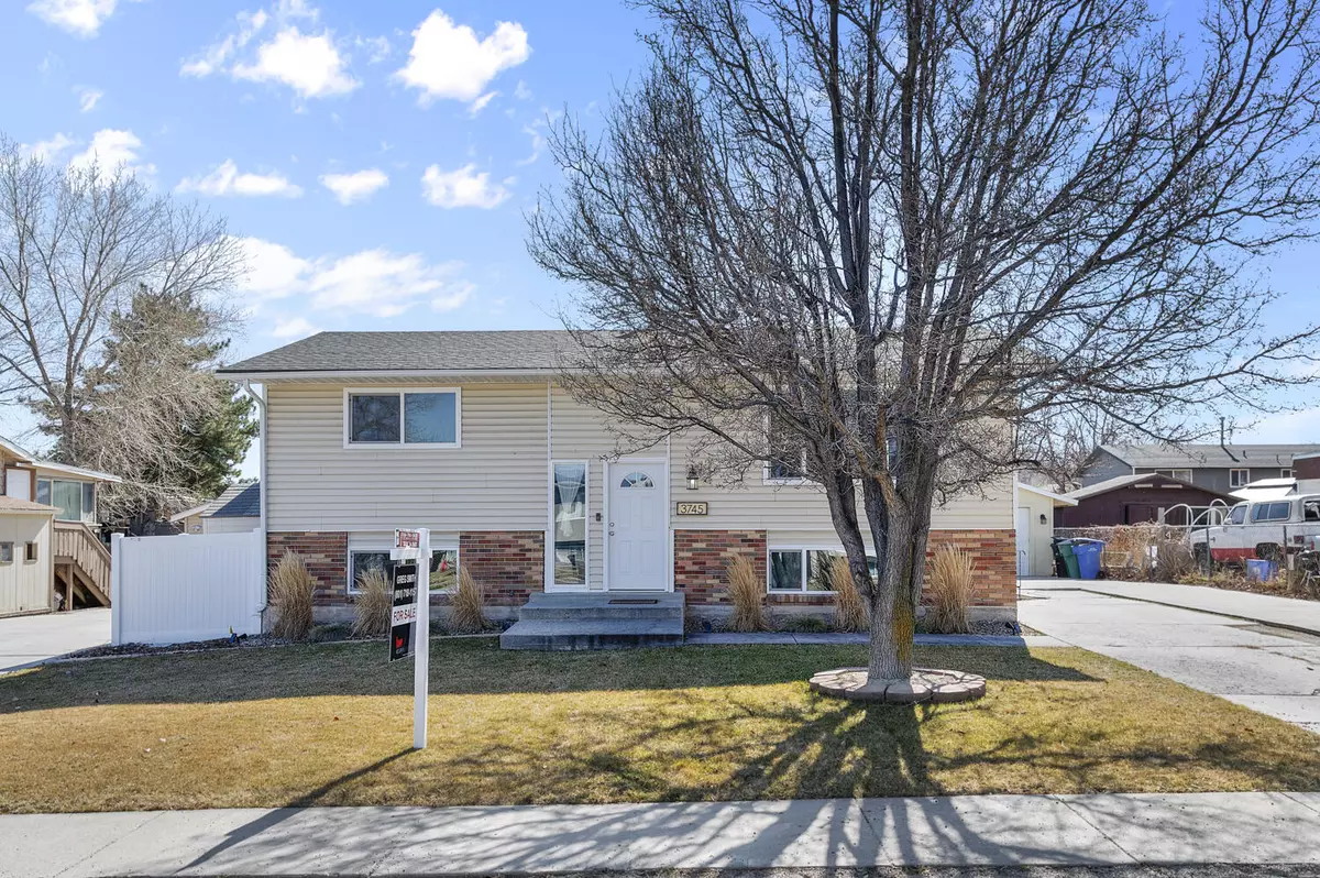 West Jordan, UT 84084,3745 W Hillsboro CIR