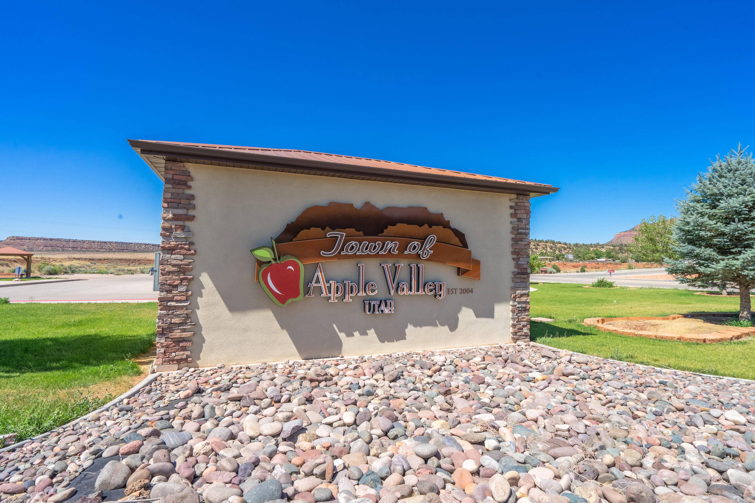 Null Foothill DR, Apple Valley, UT 84737