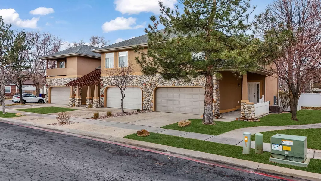 7968 S Alpine Fir Cv, Sandy, UT 84070