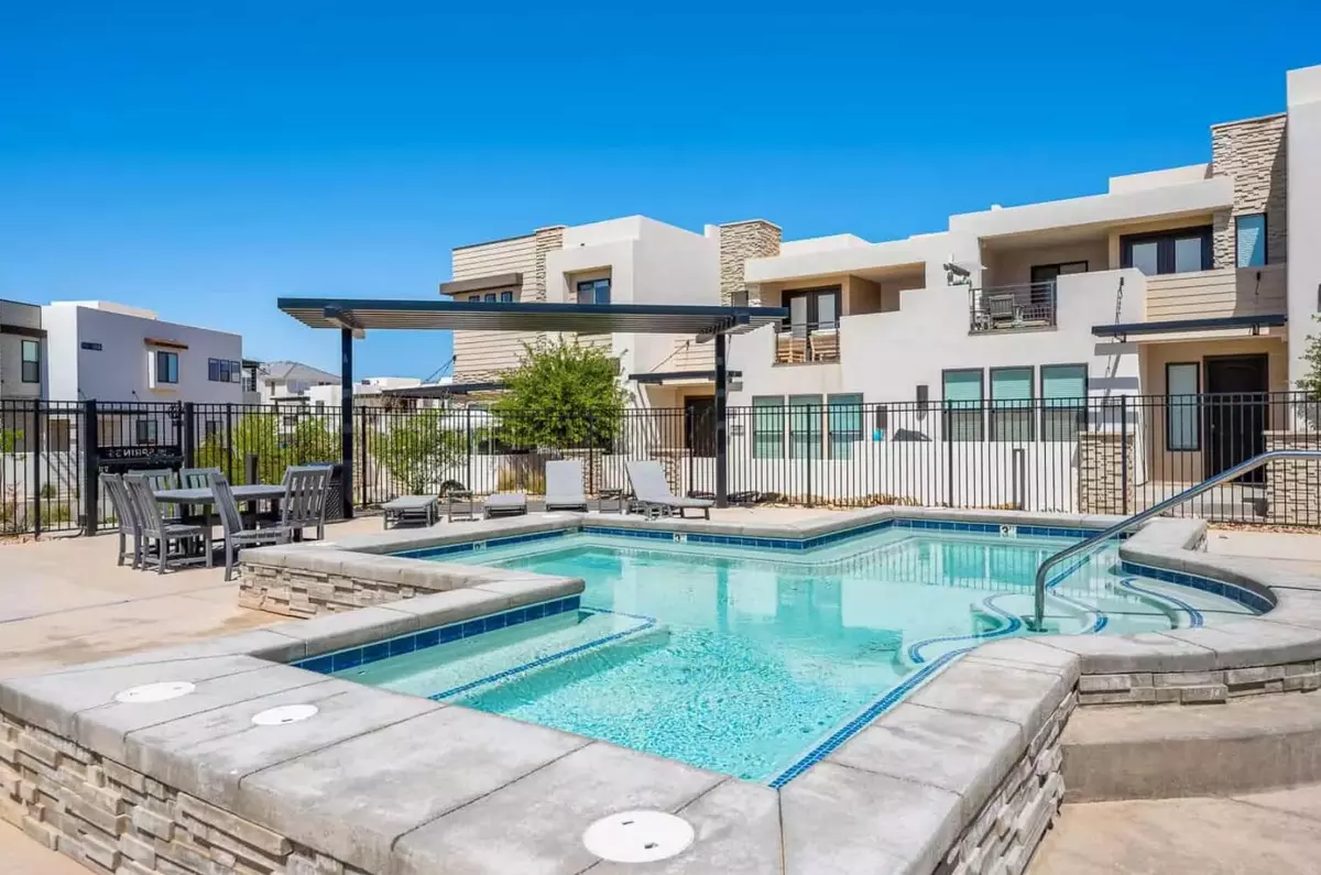 St George, UT 84790,710 W Akoya Pearl 74