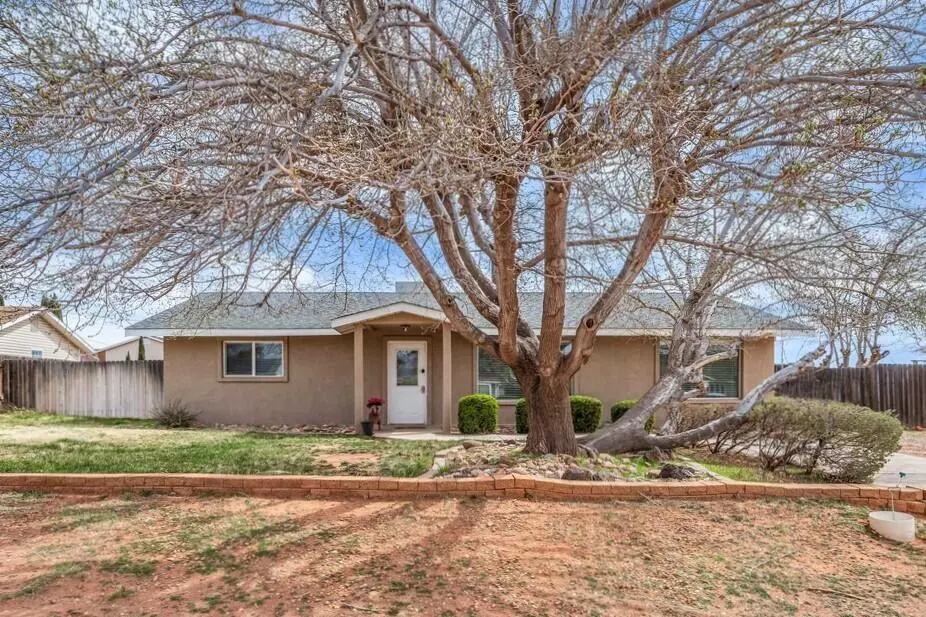 Ivins, UT 84738,170 N Main ST