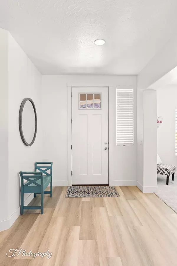 St George, UT 84790,3313 E Maple Mountain