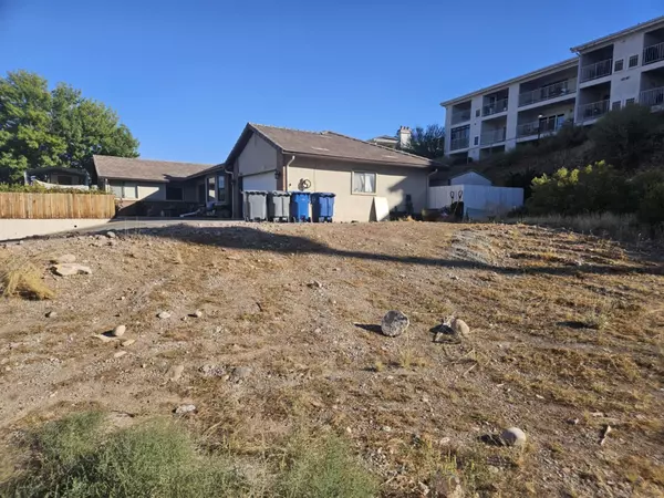 St George, UT 84770,1811 W Canyon View DR