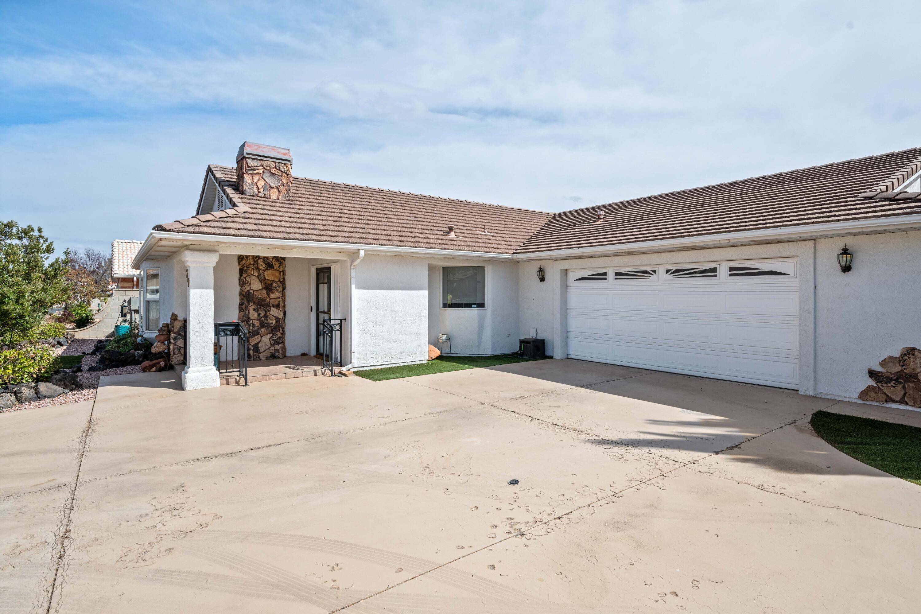Ivins, UT 84738,210 E 650 S 9