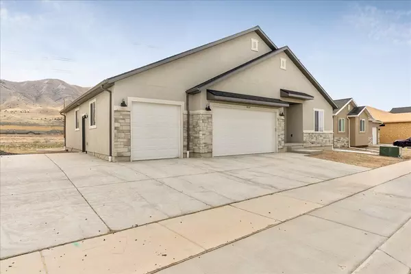 Eagle Mountain, UT 84005,2329 E Woodbury LN
